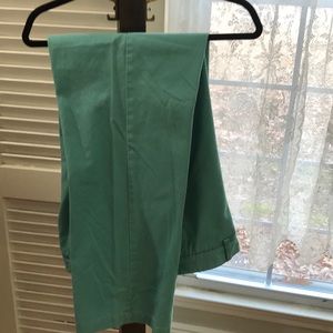 Vineyard Vines cotton twill Club Pants. 38 x 34.